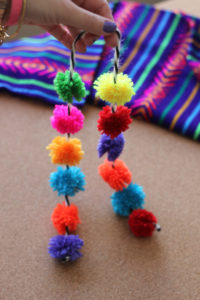 how to make your own diy pom pom bag